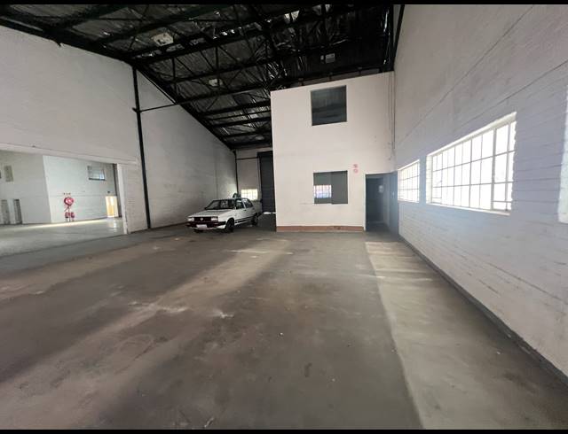 275M² WAREHOUSE TO LET IN KYA SANDS